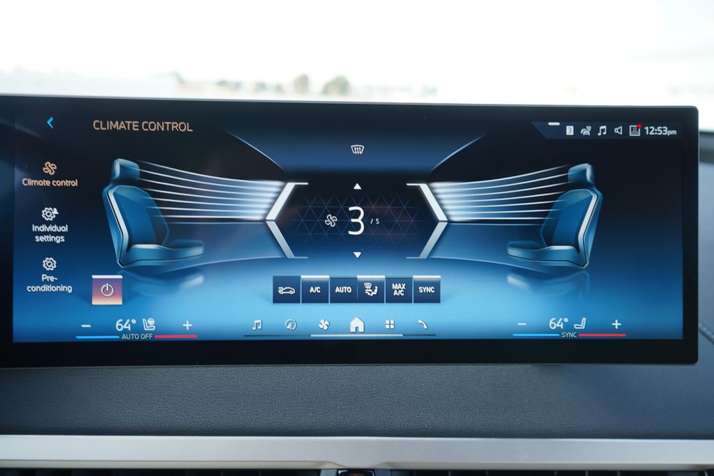 Thumbnail: 2026 BMW iX - 17