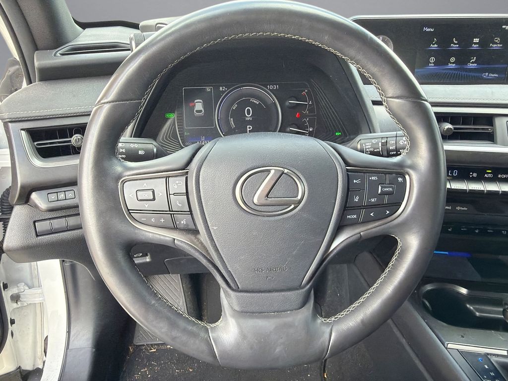 Thumbnail: 2021 Lexus UX - 21