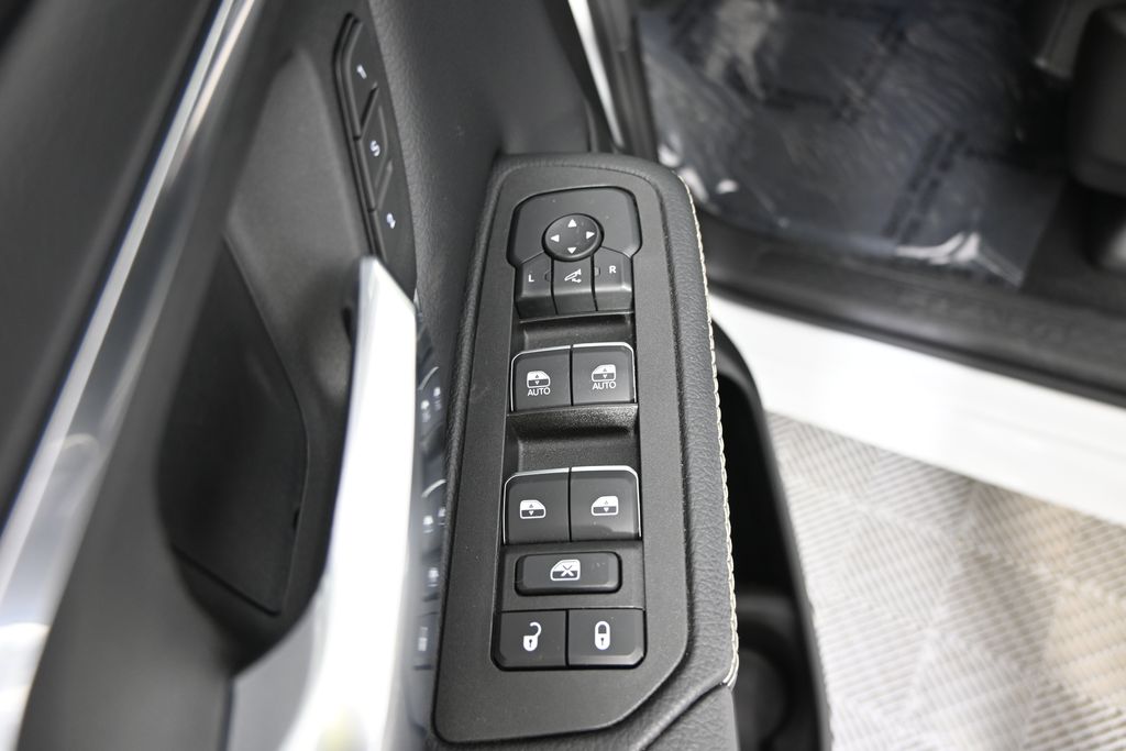 2026 RAM 1500 Laramie - Photo 19