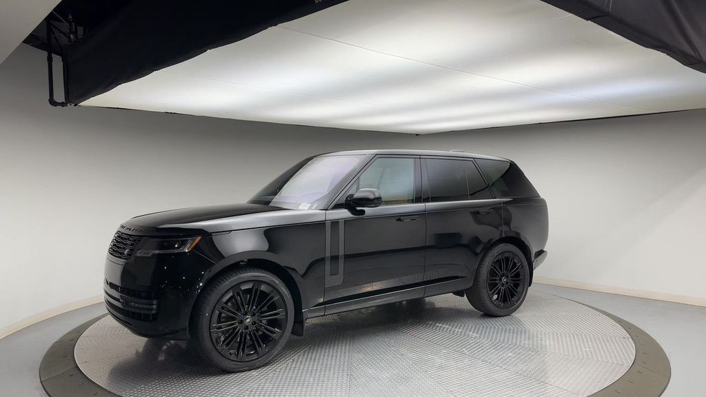 Thumbnail: 2023 Land Rover Range Rover - 4