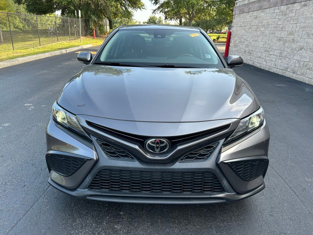 2022 Toyota Camry SE 8