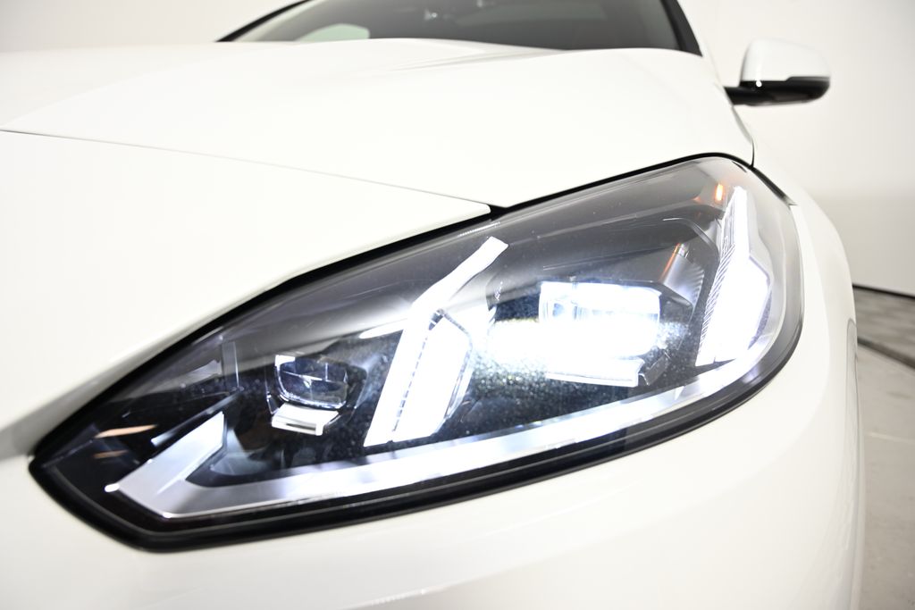 Thumbnail: 2025 BMW 2 Series - 9