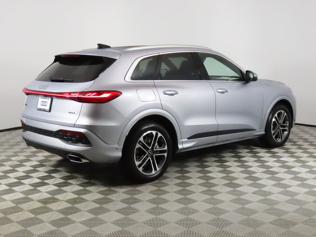 Thumbnail: 2025 Audi Q5 - 5