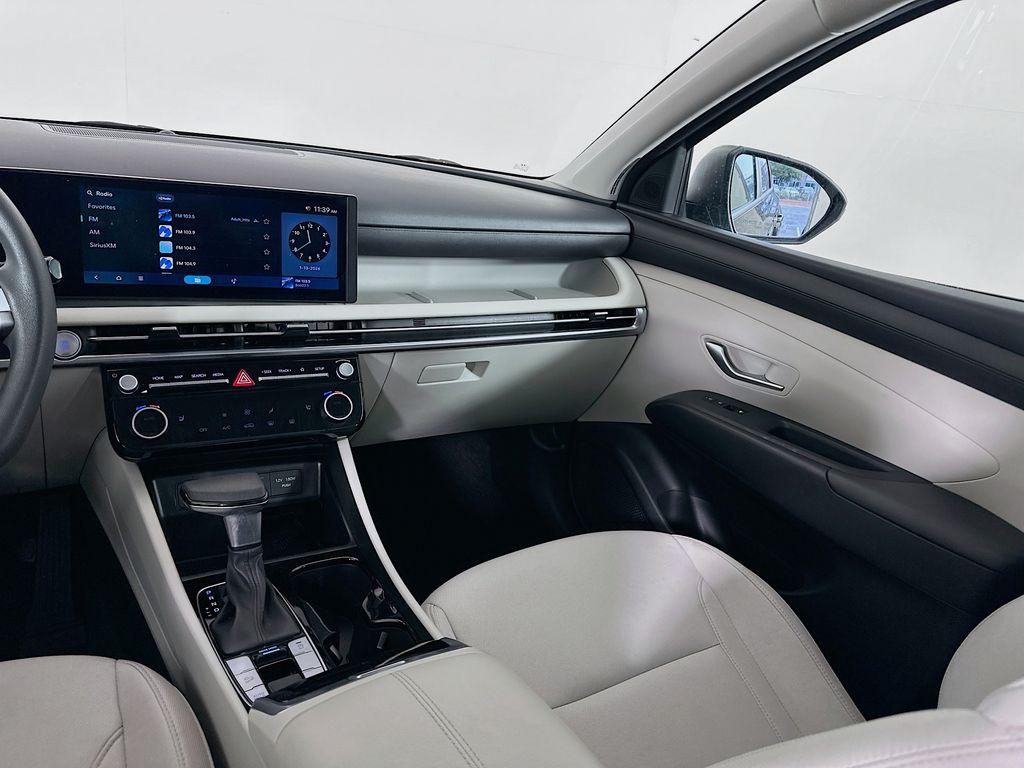 Thumbnail: 2025 Hyundai Tucson - 22