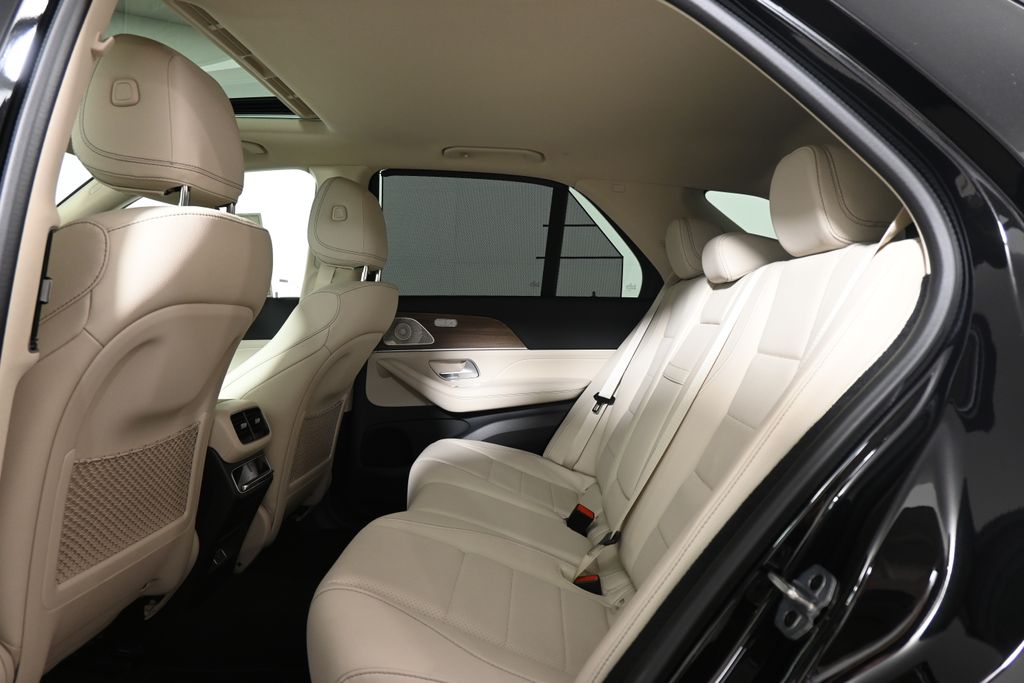 Thumbnail: 2026 Mercedes-Benz GLE - 29