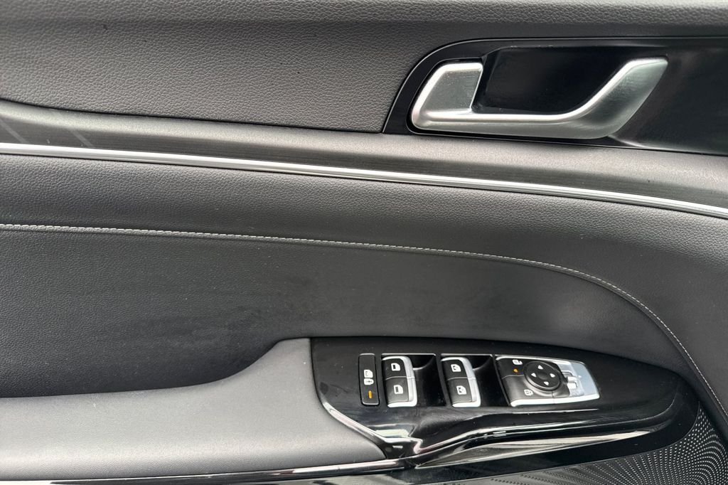 used 2025 Kia K5 car, priced at $27,944