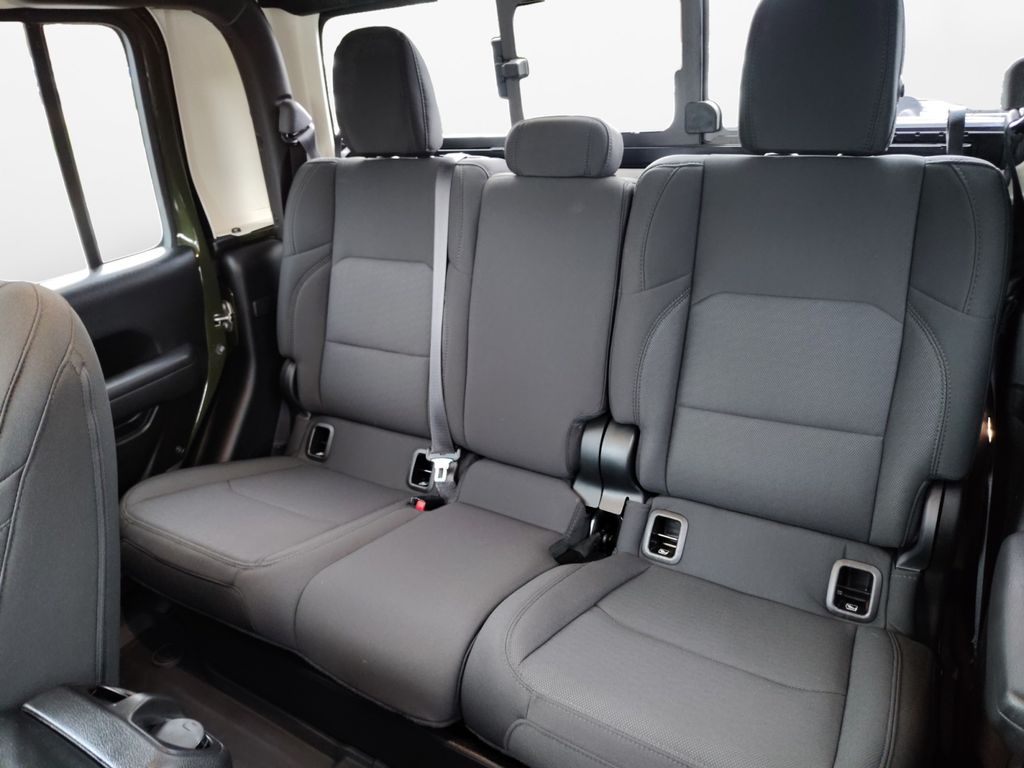 Used Car 2022 Jeep Gladiator  Sport For Sale Under $40,000 In Austin, Texas