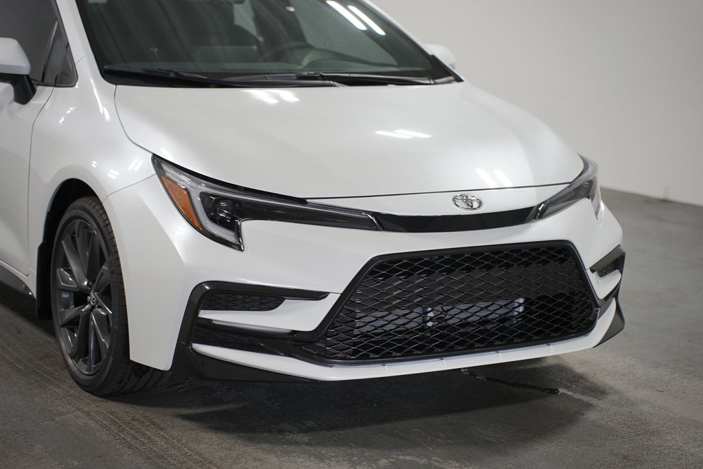 Thumbnail: 2025 Toyota Corolla - 4