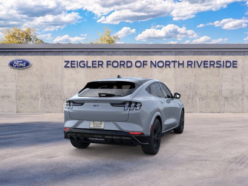 2025 Ford Mustang Mach-E GT - Photo 8