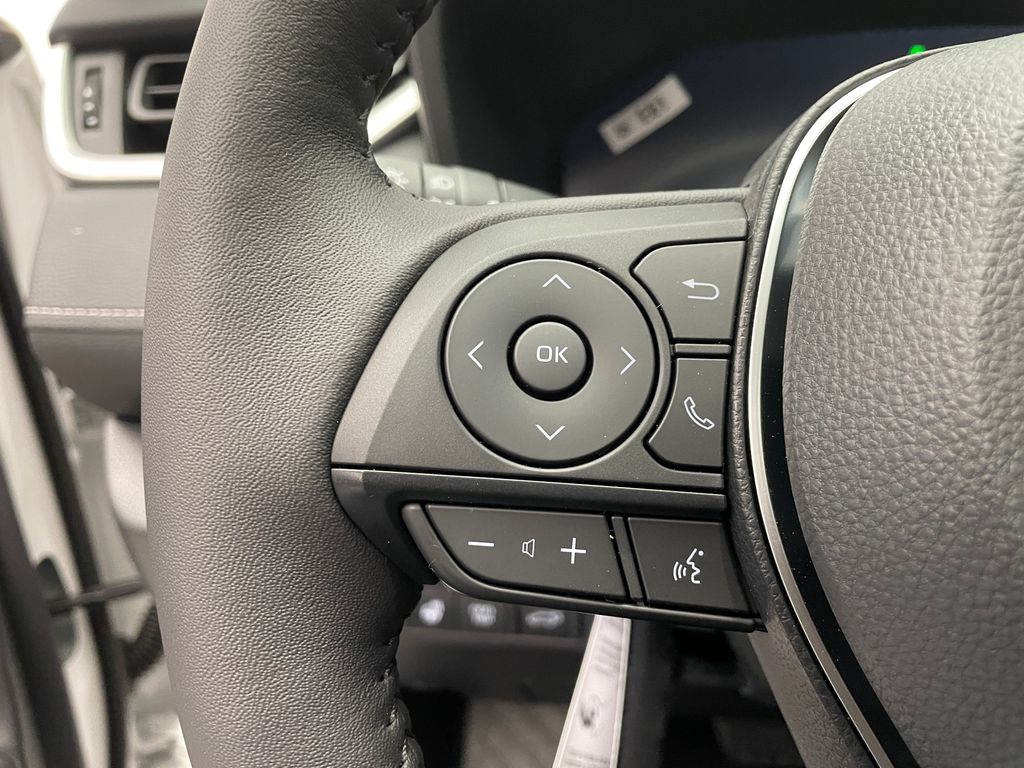 Thumbnail: 2025 Toyota RAV4 - 23