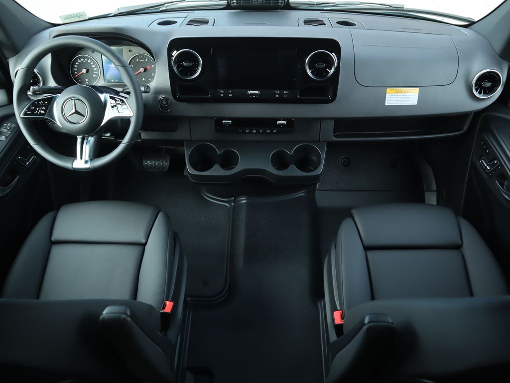 Thumbnail: 2026 Mercedes-Benz Sprinter - 14