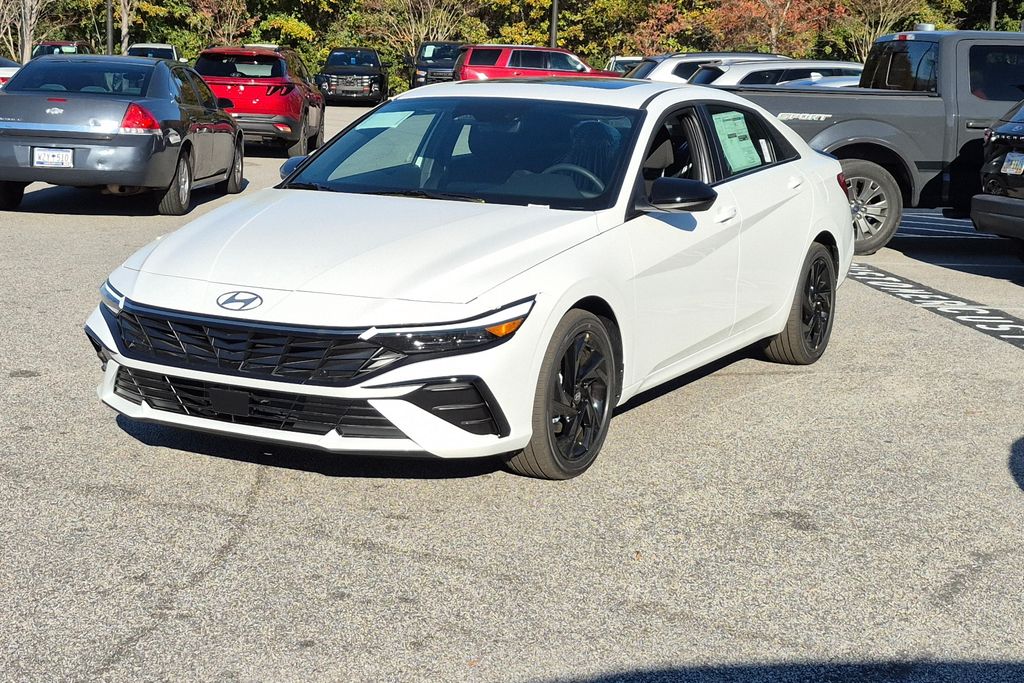 New 2026 White Hyundai SEL Sport image 2