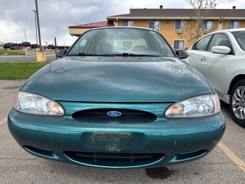 1997 Ford Escort 4 Dr LX Sedan Sedan Front-Wheel Drive 5-Speed Manual