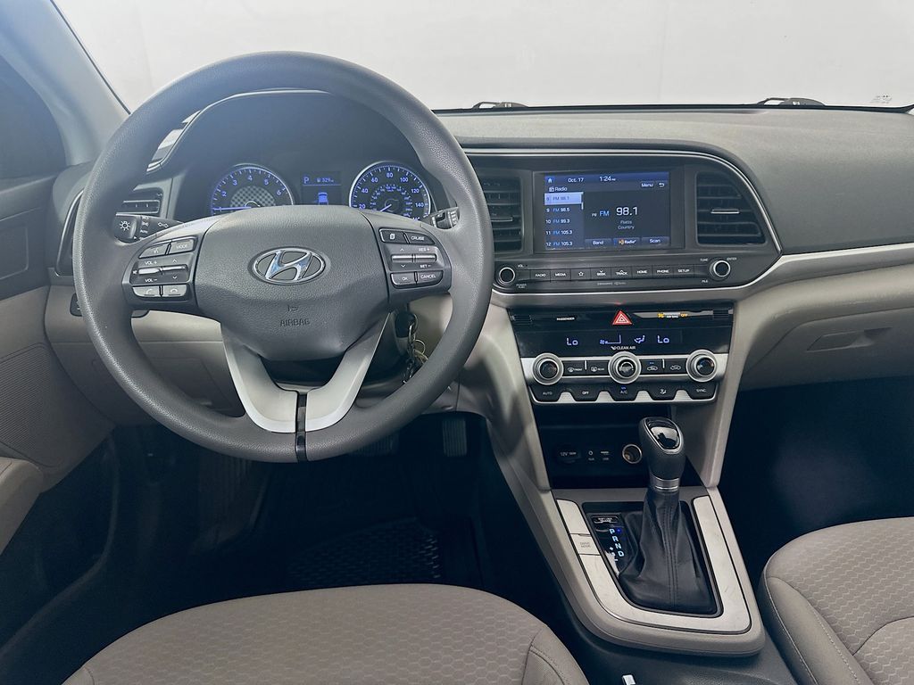 Thumbnail: 2020 Hyundai Elantra - 21