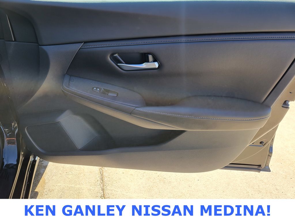 2023 Nissan Sentra SV photo