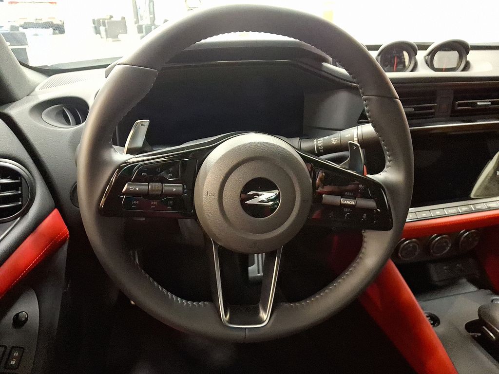 Thumbnail: 2025 Nissan Z - 8