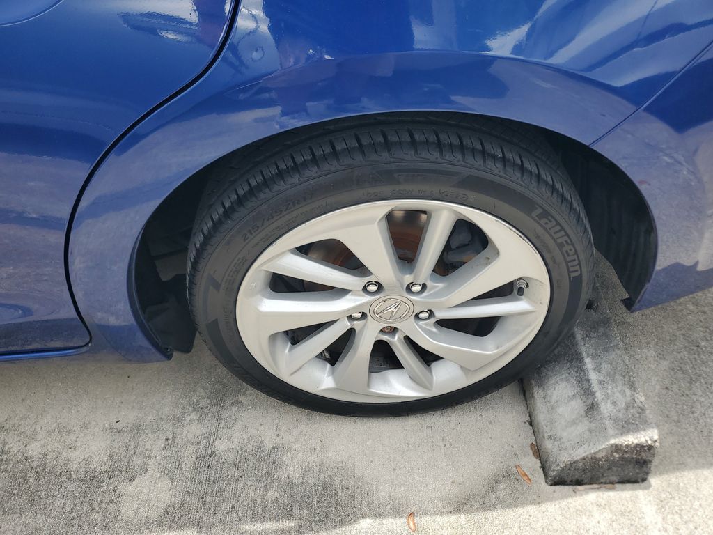 2017 Acura ILX - $11,688