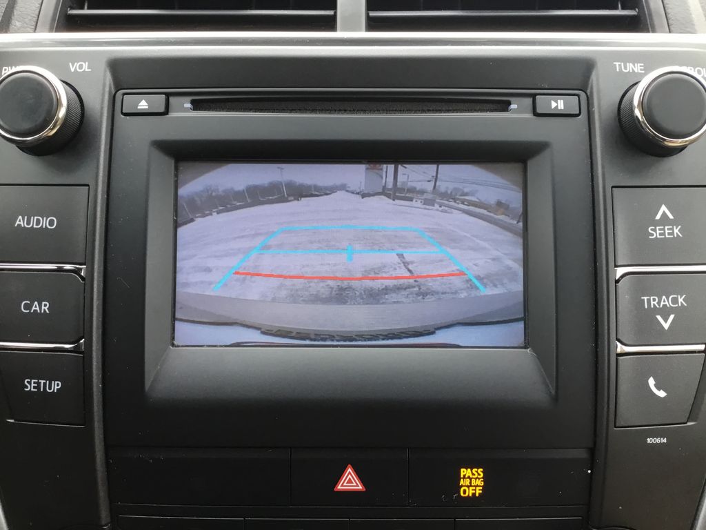 Thumbnail: 2017 Toyota Camry - 21