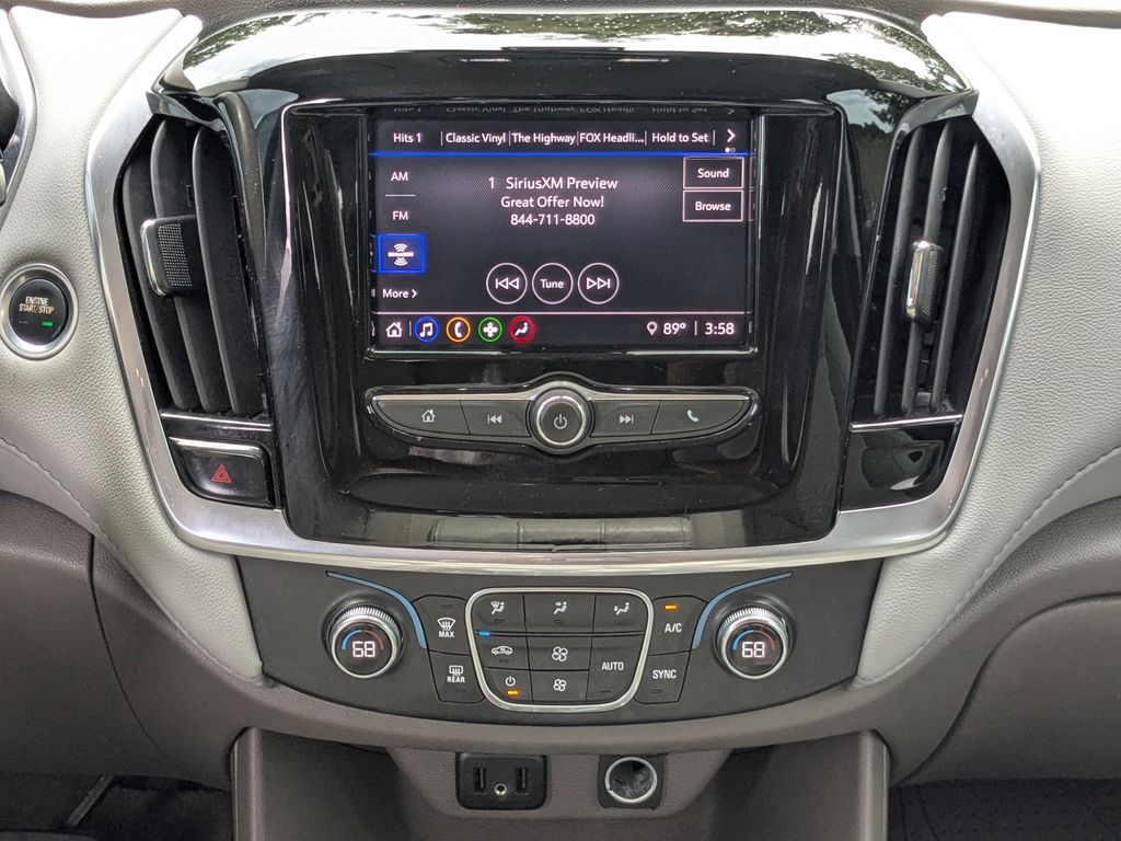 2020 Chevrolet Traverse FWD LT Cloth
