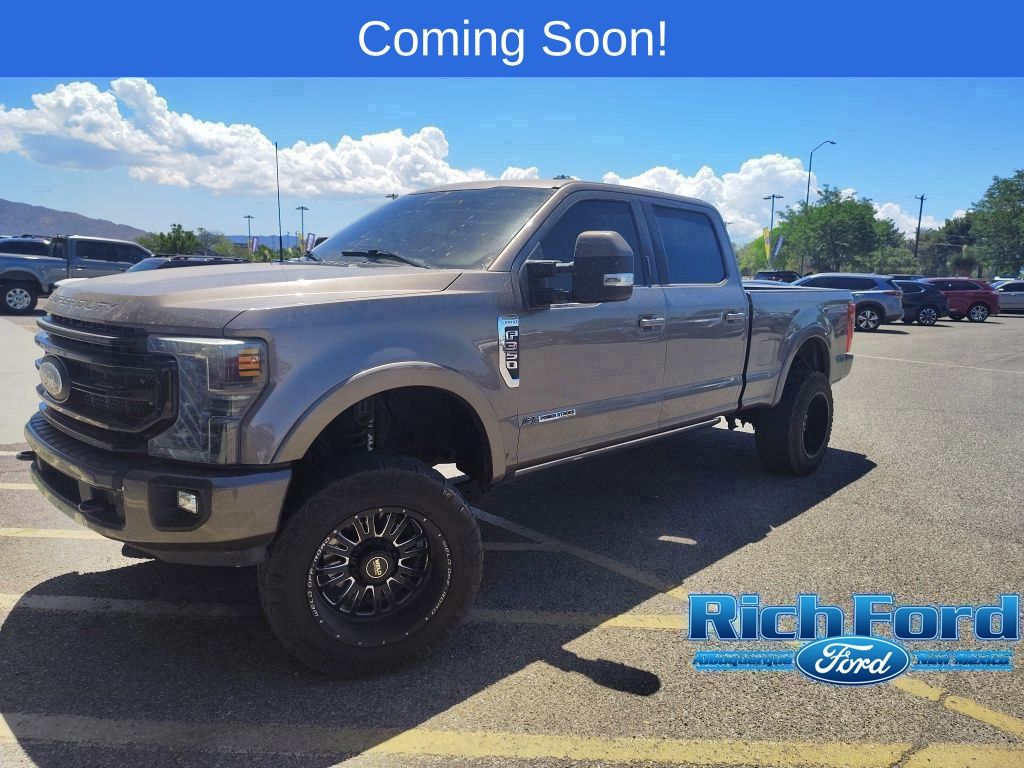 Stone Gray Metallic 2022 Ford F-350 Super Duty Lariat Crew Cab 4WD Pickup Truck Four-Wheel Drive Automatic