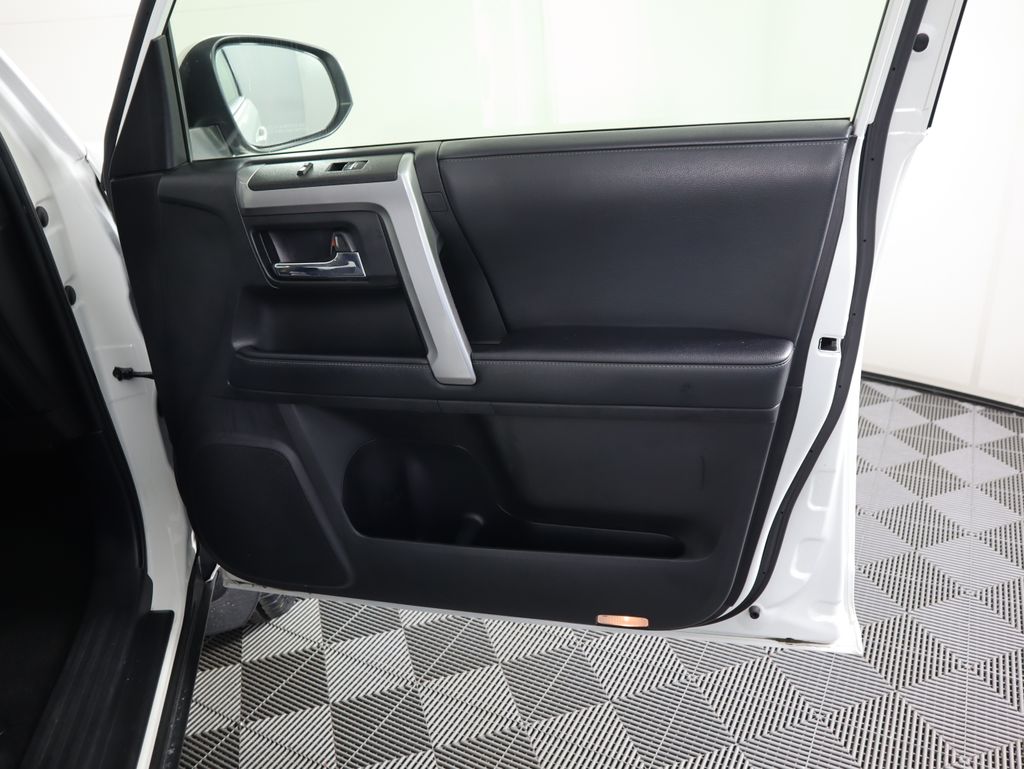 Thumbnail: 2021 Toyota 4Runner - 26