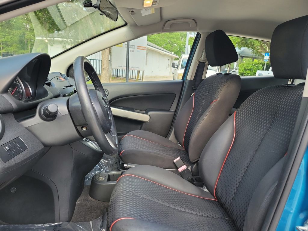 Used 2011 Mazda Mazda2 Touring with VIN JM1DE1HY0B0128261 for sale in Jacksonville, FL
