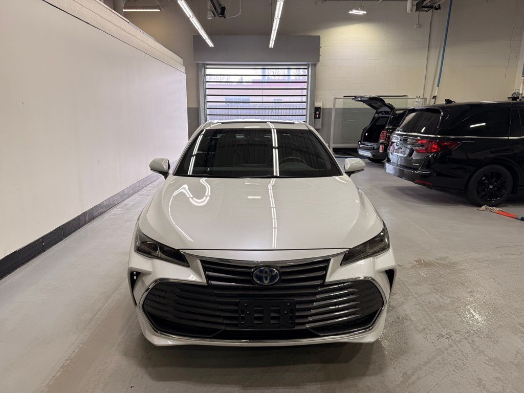 Thumbnail: 2019 Toyota Avalon - 8