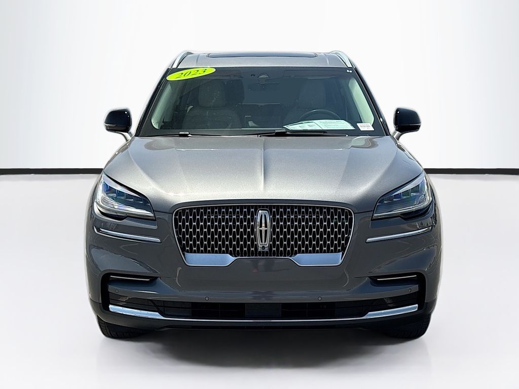 Thumbnail: 2023 Lincoln Aviator - 2
