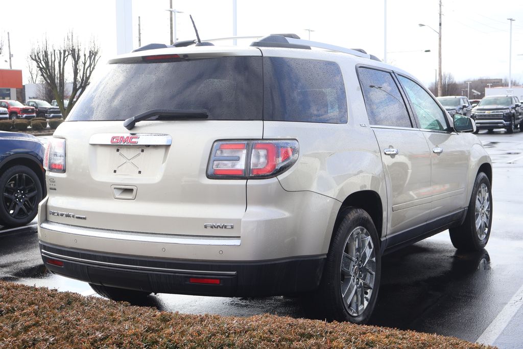 2017 GMC Acadia  7