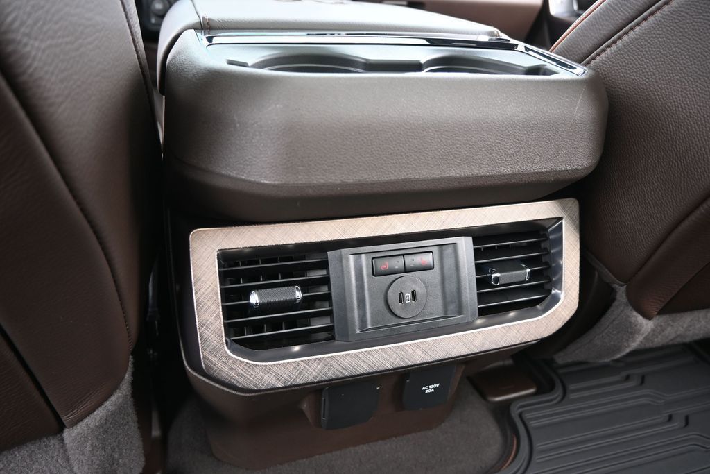 2023 Ford F-350 Super Duty King Ranch