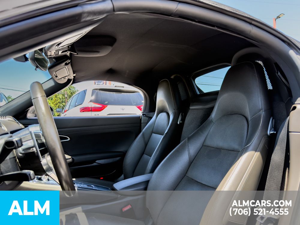 Used 2019 Grey Porsche Base image 18