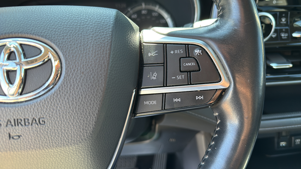 2021 Toyota Highlander Limited  at Bob Ruth Ford
