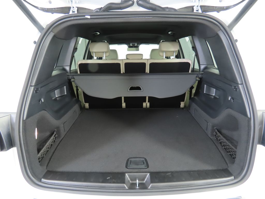 2025 Mercedes-Benz GLB 250 28