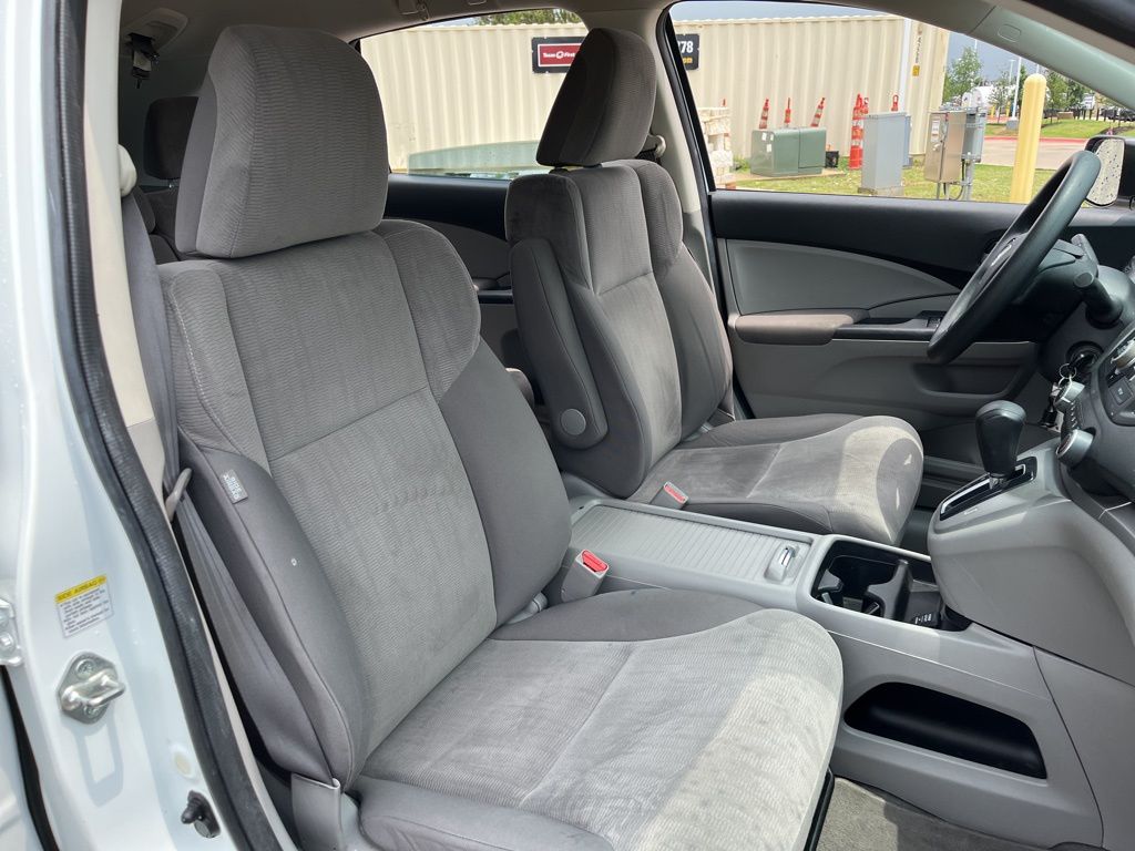 2012 Honda CR-V LX 27