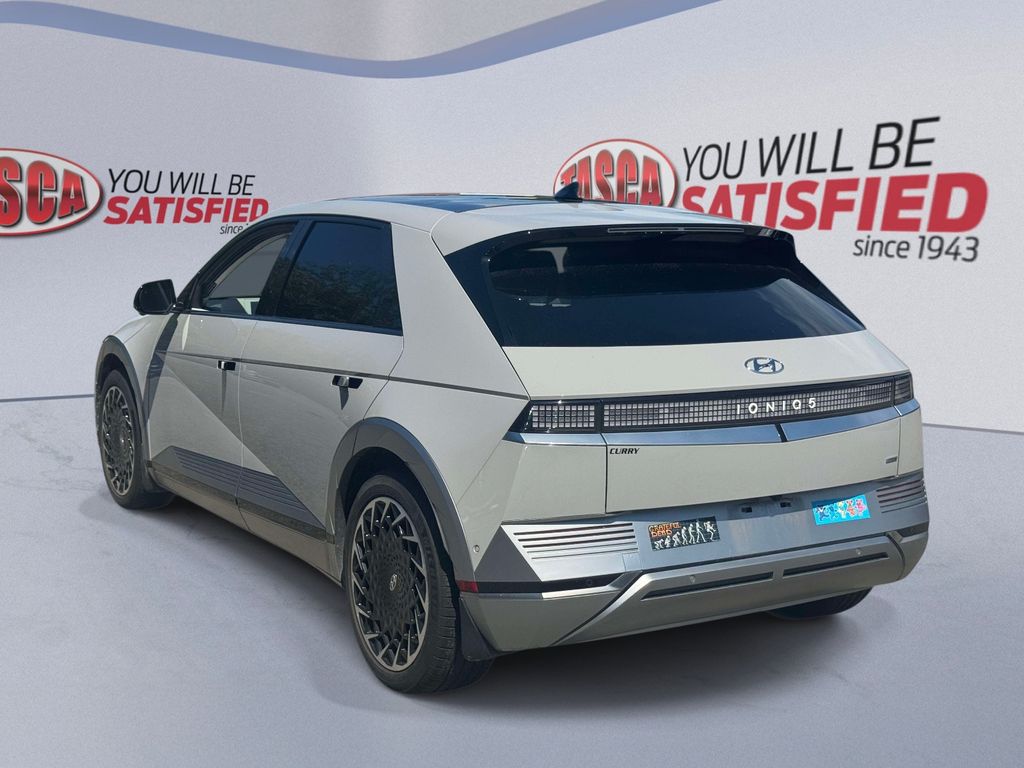 Used 2022 Gray Hyundai Limited image 4