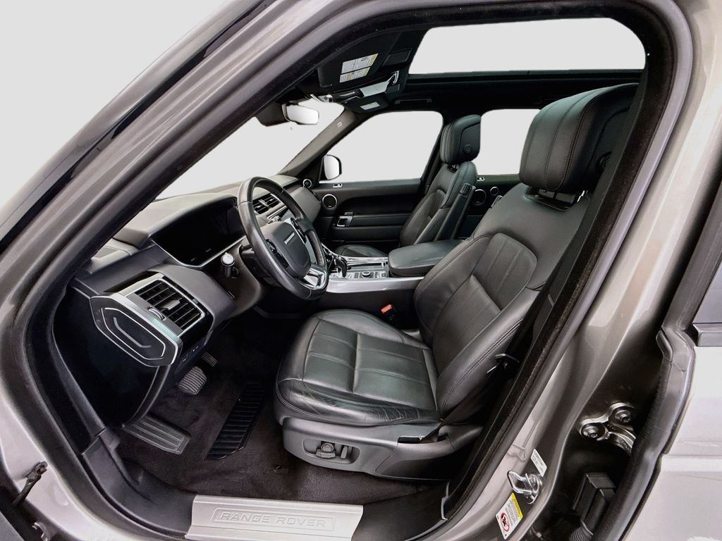 Thumbnail: 2019 Land Rover Range Rover Sport - 18