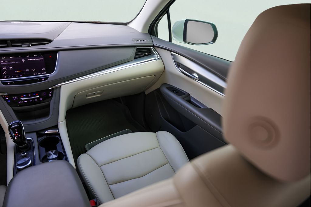 Used Car 2022 Cadillac Xt5  Premium Luxury For Sale Under $30,000 In Austin, Texas