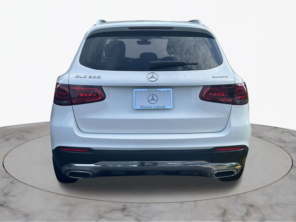 2021 Mercedes-Benz GLC 300 9