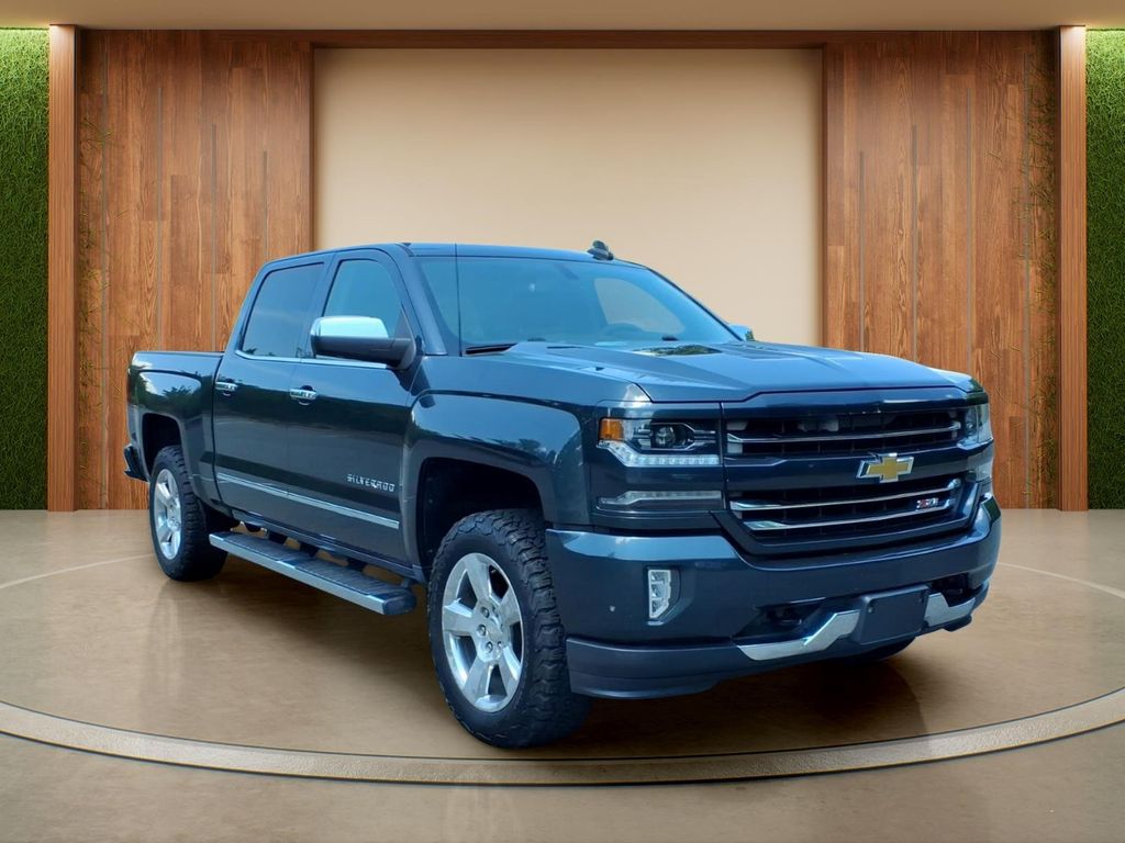 Gray (Graphite Metallic) 2017 Chevrolet Silverado 1500 Pickup Truck Four-Wheel Drive 8-Speed Automatic Overdrive