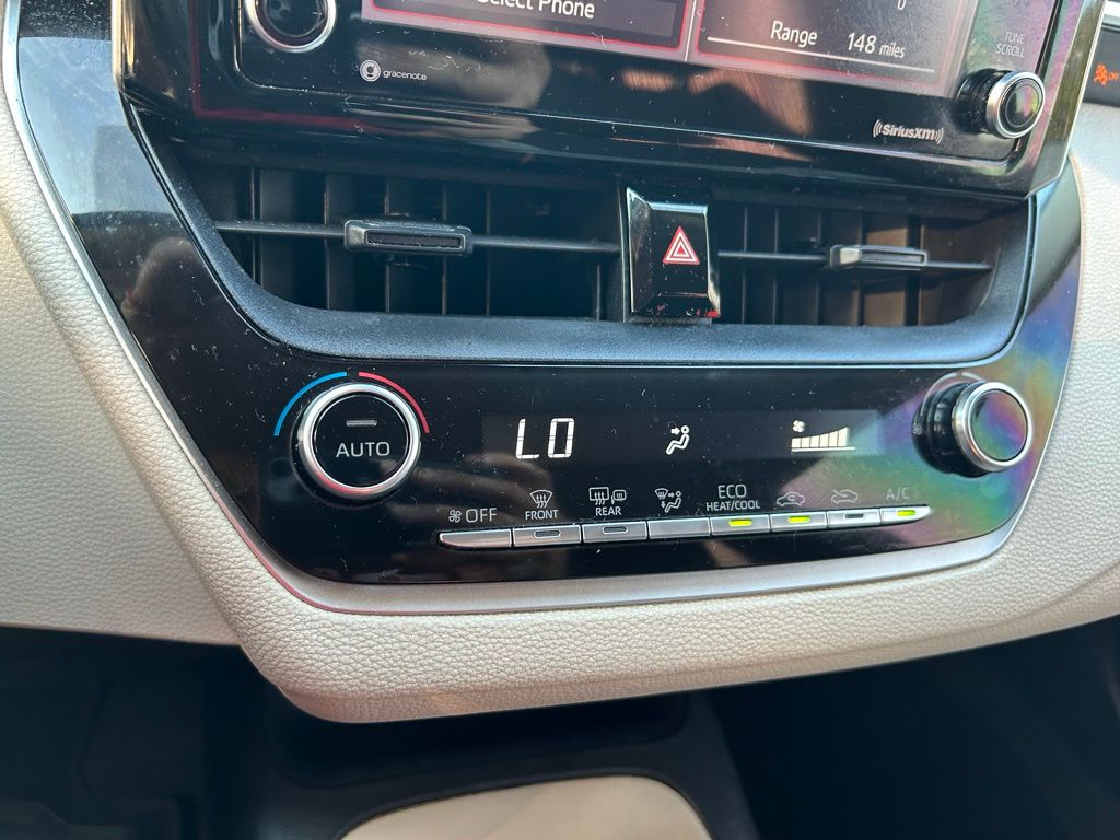 2021 Toyota Corolla LE 25