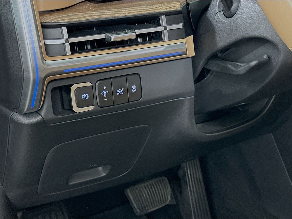 Thumbnail: 2024 Hyundai Santa Fe - 10