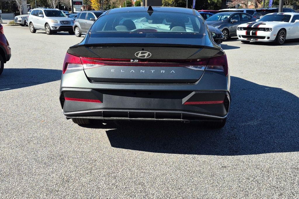 New 2026 Gray Hyundai SEL Sport Plus image 6