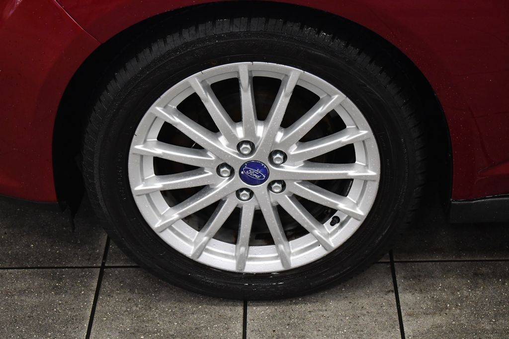 Thumbnail: 2013 Ford C-Max - 14