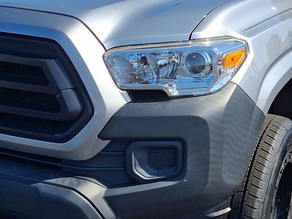 Thumbnail: 2021 Toyota Tacoma - 9