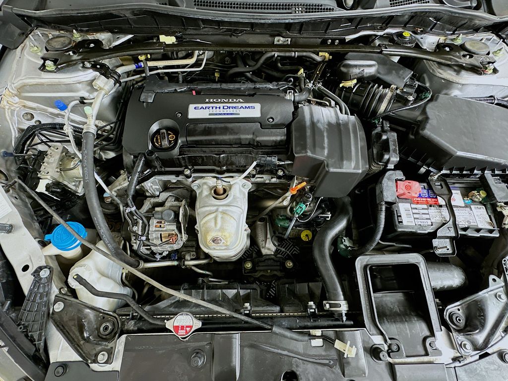 Thumbnail: 2013 Honda Accord - 31
