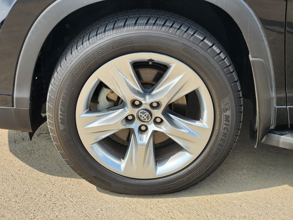 2016 Toyota Highlander Limited Black at Autostrade
