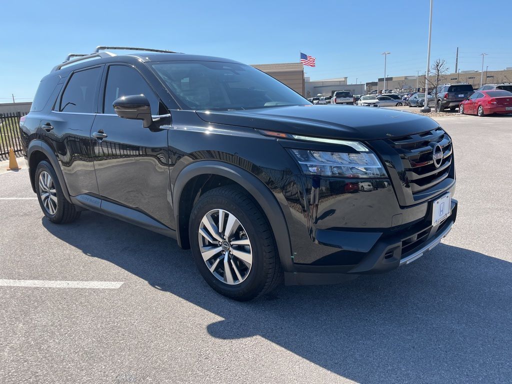 Thumbnail: 2024 Nissan Pathfinder - 3