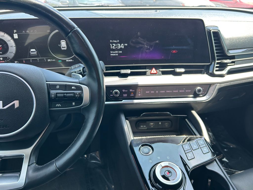 Used 2023 Kia Sportage Hybrid SUV