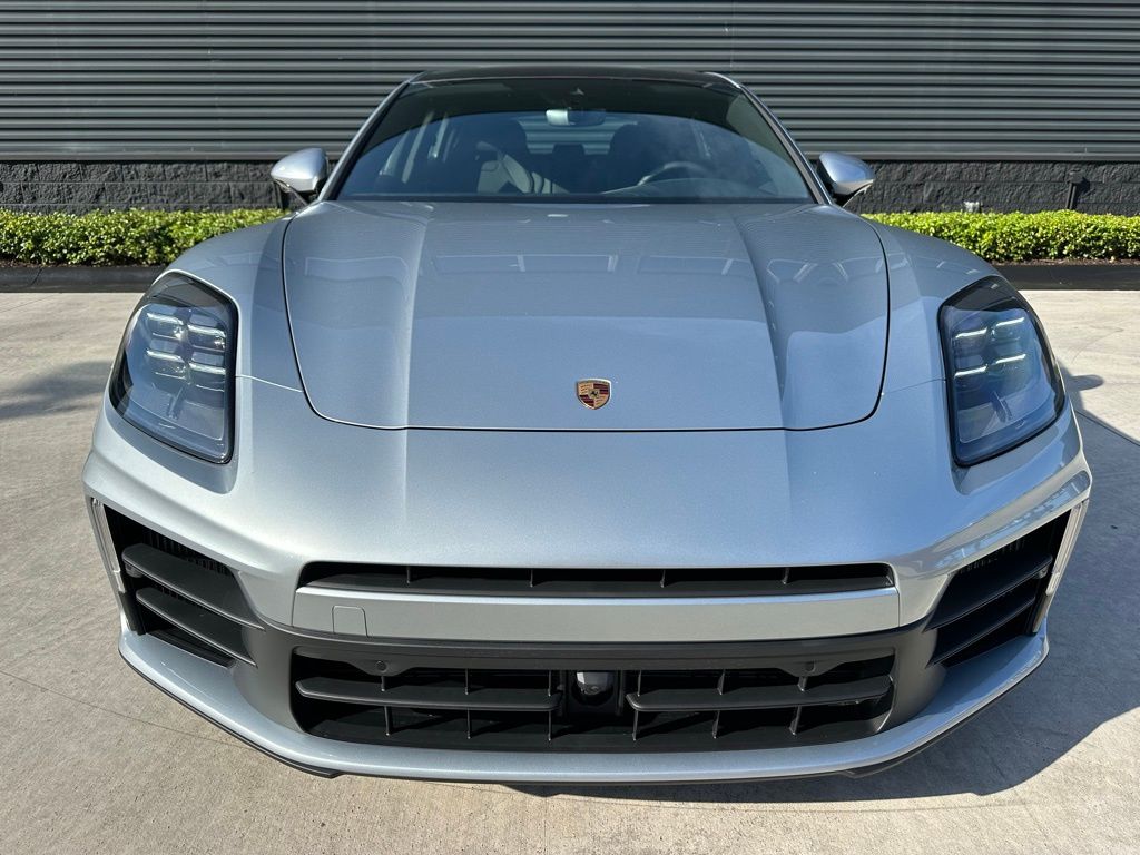 Thumbnail: 2026 Porsche Panamera - 8