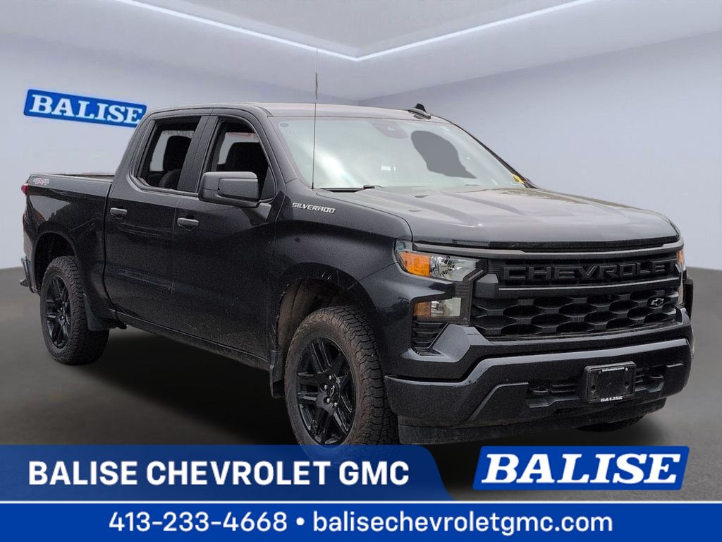 Dark Ash Metallic 2023 Chevrolet Silverado 1500 Custom Crew Cab 4WD Pickup Truck Four-Wheel Drive 8-Speed Automatic
